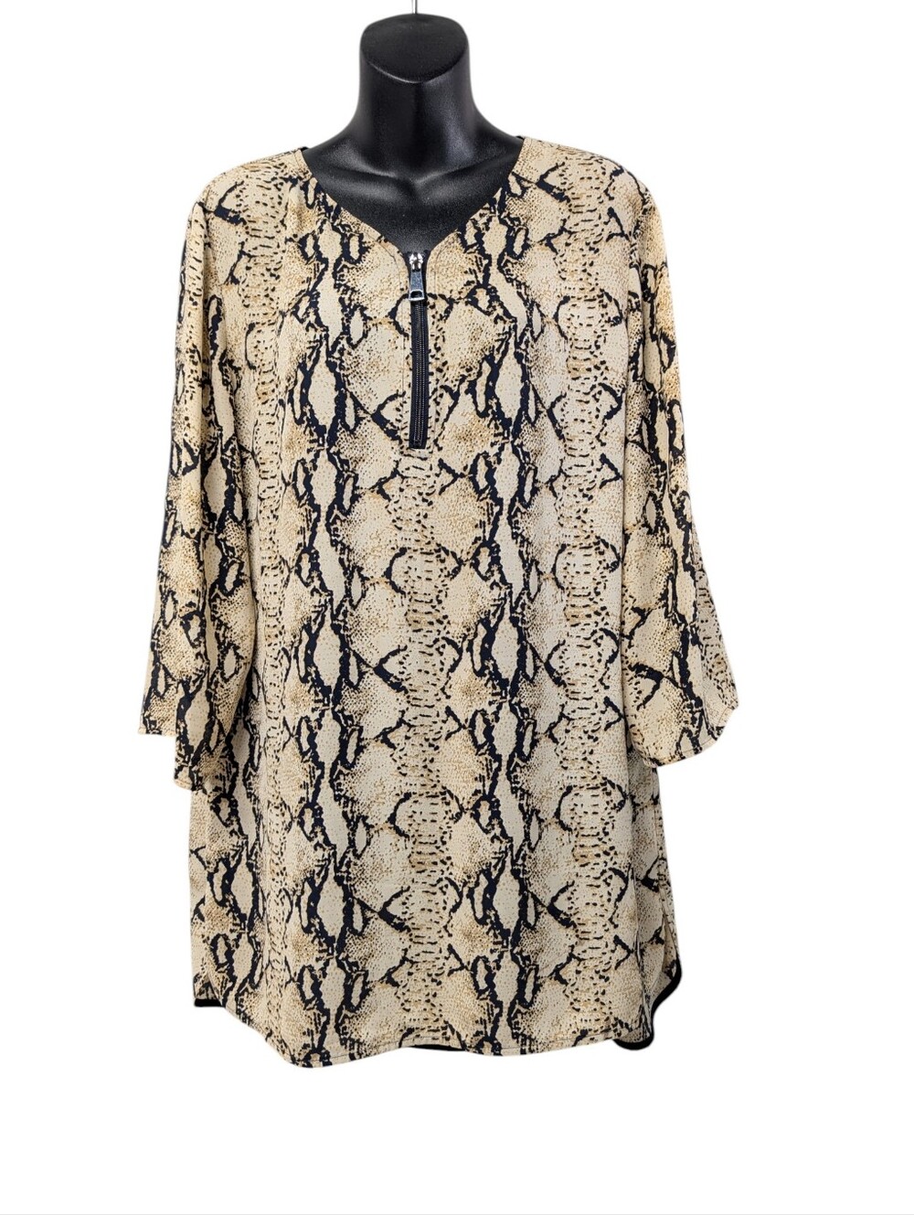 Charlie B Women's Snake Print Zip Front Tunic Top Size XL 3/4 Sleeve V-neck